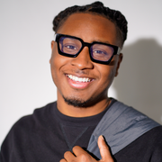 Model wearing Cairo eyeglasses